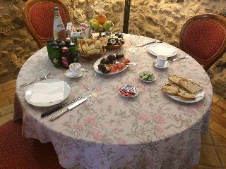 Гостиница Castello Di Altomonte