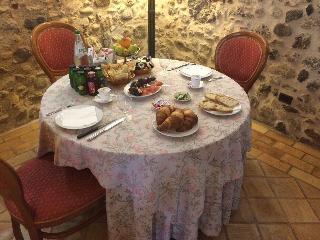 Гостиница Castello Di Altomonte