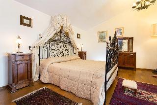 Гостиница Castello Di Altomonte