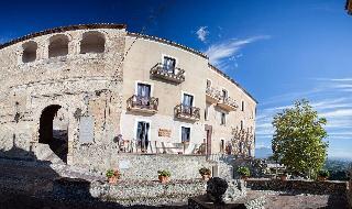 Гостиница Castello Di Altomonte