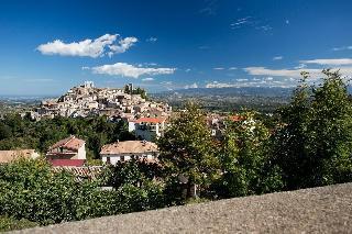 Гостиница Castello Di Altomonte