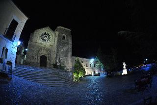 Гостиница Castello Di Altomonte