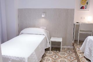 Гостиница Hostal Nova