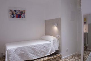 Гостиница Hostal Nova