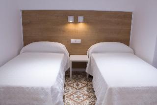 Гостиница Hostal Nova