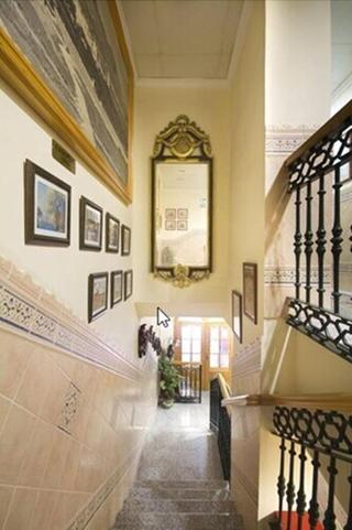Гостиница Hostal Los Corchos