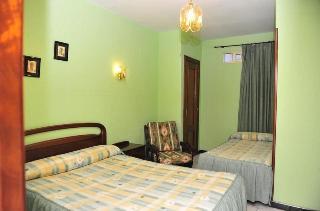 Гостиница Hostal Ariz