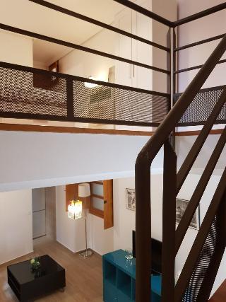 Гостиница Duplex University City Centre