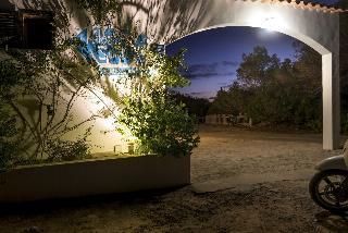 Hotel Hostal Santi