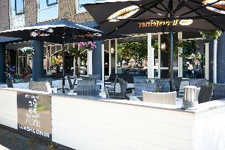 Hotel De Jonge Heertjes
