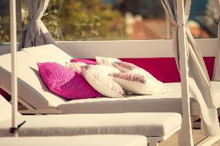 Гостиница Chic Flats & Suites