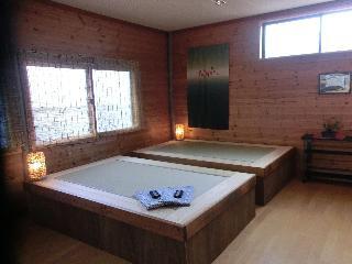 Hotel Takayama Ninja House