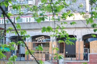 Hotel Tinys Yokohama Hinodecho - Campground