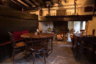 Гостиница The Fleece Inn