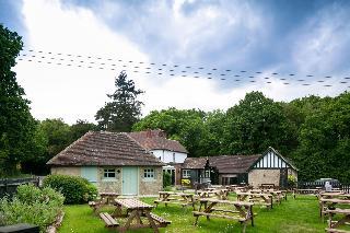 Гостиница The Cowdray Arms