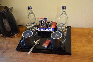 Гостиница The Bell And Bottle