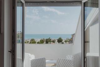 Гостиница Hotel Caravel