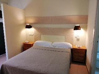 Hotel Hostal Nueva Andalucia