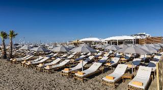 Гостиница Hotel & Spa Les Bains de Camargue by Thalazur
