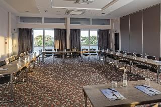 Гостиница Hotel & Spa Les Bains de Camargue by Thalazur