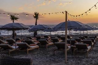 Гостиница Hotel & Spa Les Bains de Camargue by Thalazur
