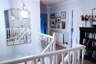 Hotel The Chimes B&B