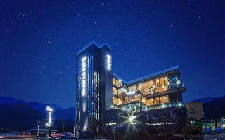 Hotel Bato Resort