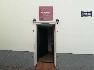 Hotel Red Point