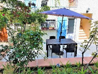 Hotel B&B With Charm - Quiet With Kitchen & sw Pool