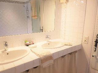 Hotel B&B With Charm - Quiet With Kitchen & sw Pool