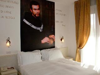 Гостиница Sovrana Hotel & Re Aqva SPA