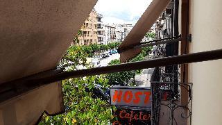 Hotel Hostal Lopez