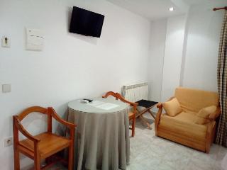 Hotel Hostal Lopez