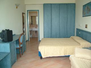 Hotel Capo Est