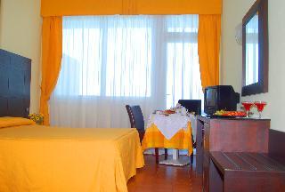 Hotel Capo Est