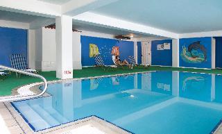 Гостиница Mayfair  Paphos