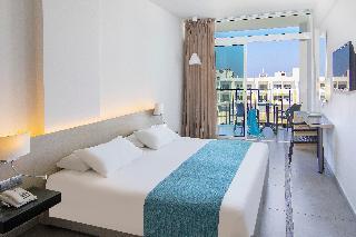 Гостиница Mayfair  Paphos