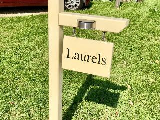Гостиница Laurels