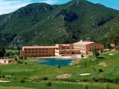 Гостиница La Figuerola Resort And Spa