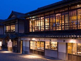 Гостиница Nipponia Hotel Ozu Castle Town