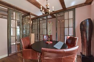 Гостиница The Place 2 Bnb