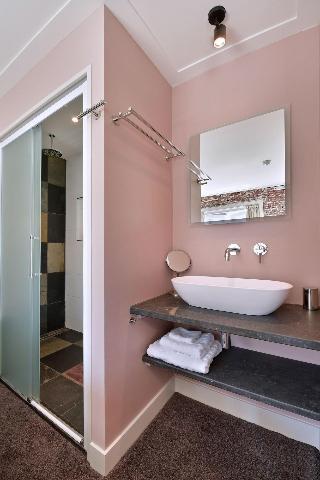Гостиница The Place 2 Bnb