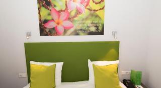 Гостиница Court Garden Hotel   Ecodesigned