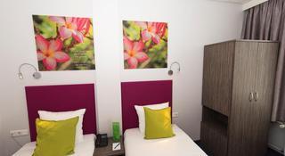Гостиница Court Garden Hotel   Ecodesigned