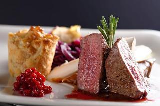 Charlottenlund Hotel & Restaurant