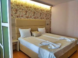 Aphrodite Beach Hotel