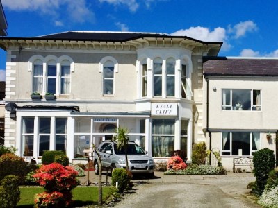 Hotel Lyall Cliff