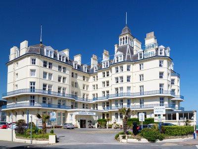 Hotel Queens