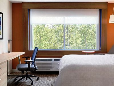 Гостиница Holiday Inn Express And Suites Miramar