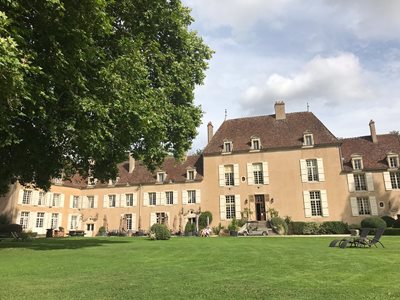 Гостиница Chateau De Vault De Lugny
